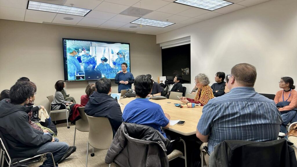 Apple Vision Pro 発売日にスタンフォード大学医学部で空間的医療遠隔カンファレンスを実施